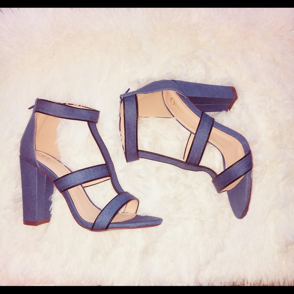 ‼️ SOLD OUT ‼️ Denim Heels